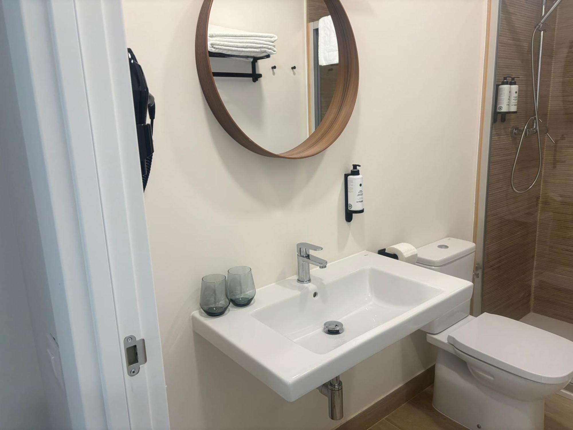 Hotel Los Alamos Boutique Plasencia Luaran gambar